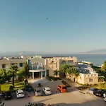 Niforeika Beach Hotel 3*