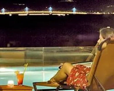 מלון Niforeika Beach Hotel