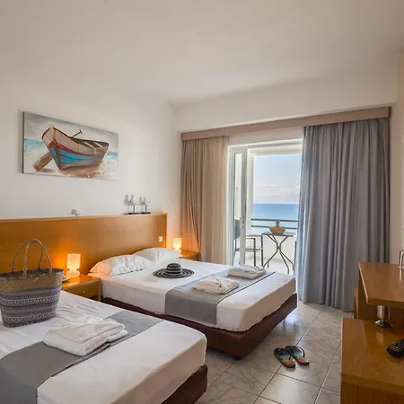 Niforeika Beach Hotel מלון ניפורייקה