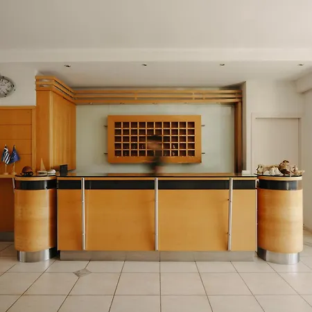 Ξενοδοχείο Niforeika Beach Hotel