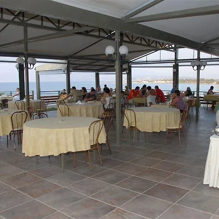 Niforeika Beach Hotel Szálloda Niforéika