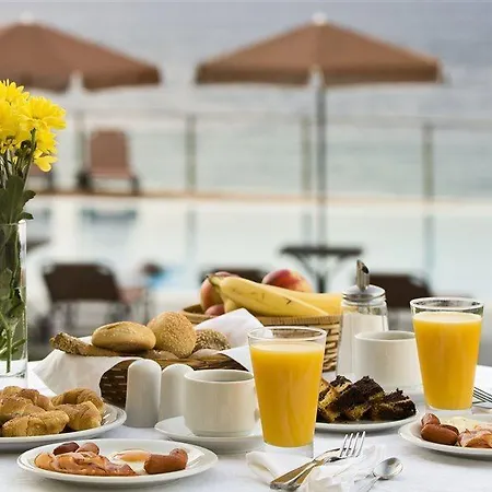 Niforeika Beach Hotel 3* ניפורייקה