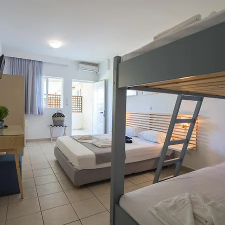Niforeika Beach Hotel מלון ניפורייקה