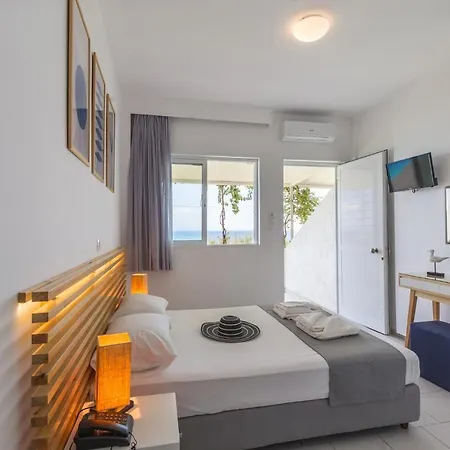 Niforeika Beach Hotel 3*