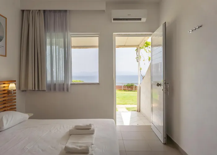 Niforeika Beach Hotel Hotel 3*