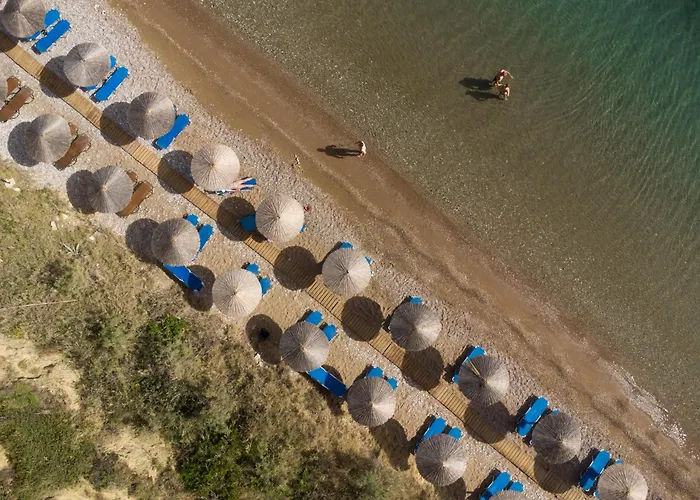 Niforeika Beach Hotel 3*