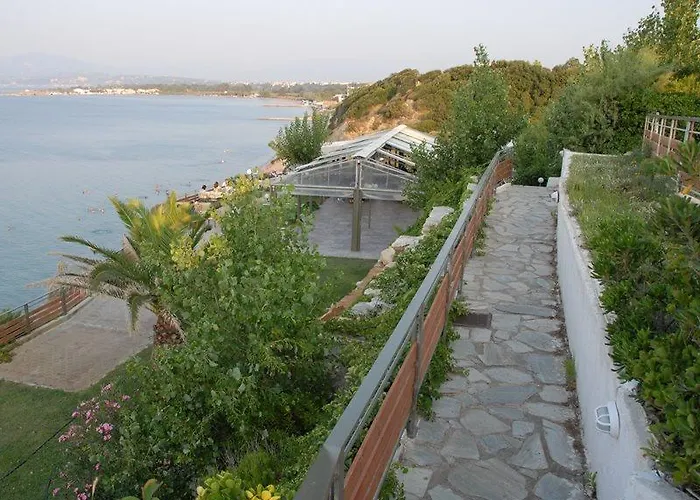 Niforeika Beach Hotel Szálloda 3*